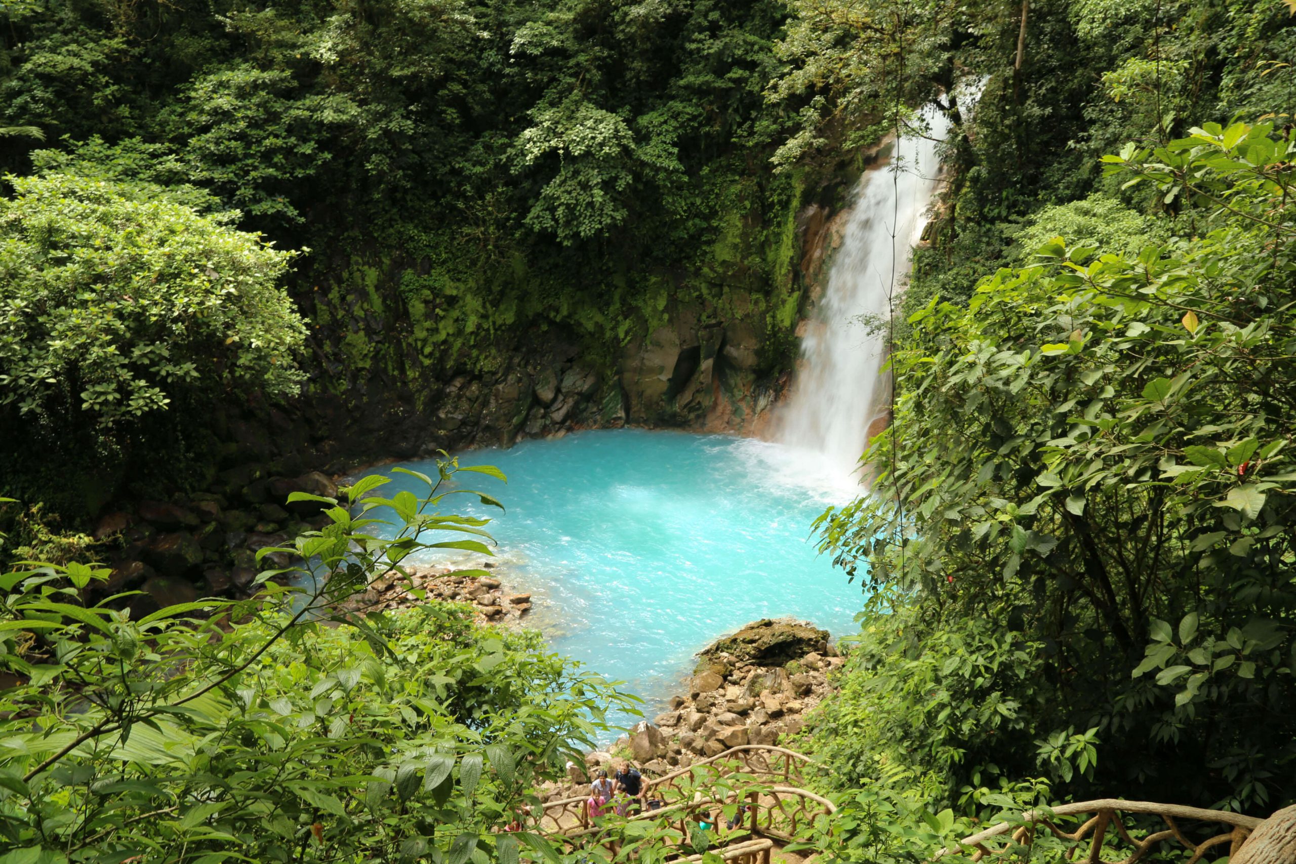 Slider 3_Waterfall National Park Tenorio Rio Celeste